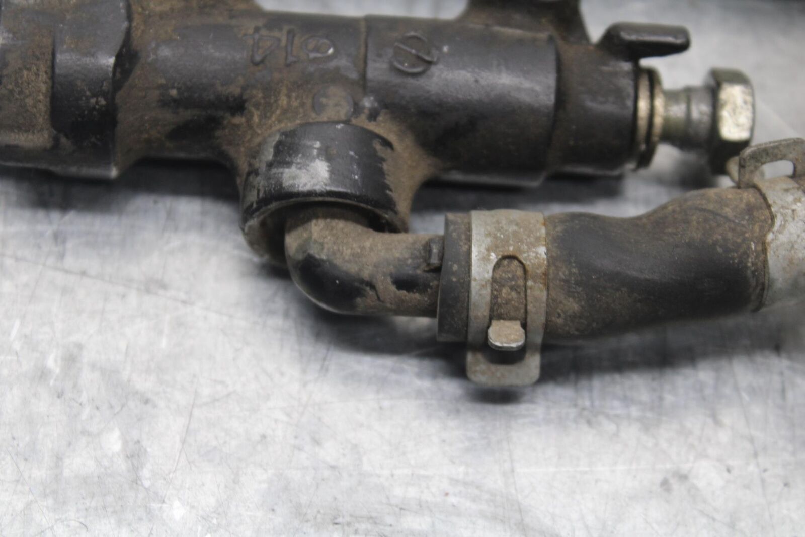 1985 Kawasaki Ninja 900R ZX900A REAR BACK BRAKE MASTER CYLINDER BB84