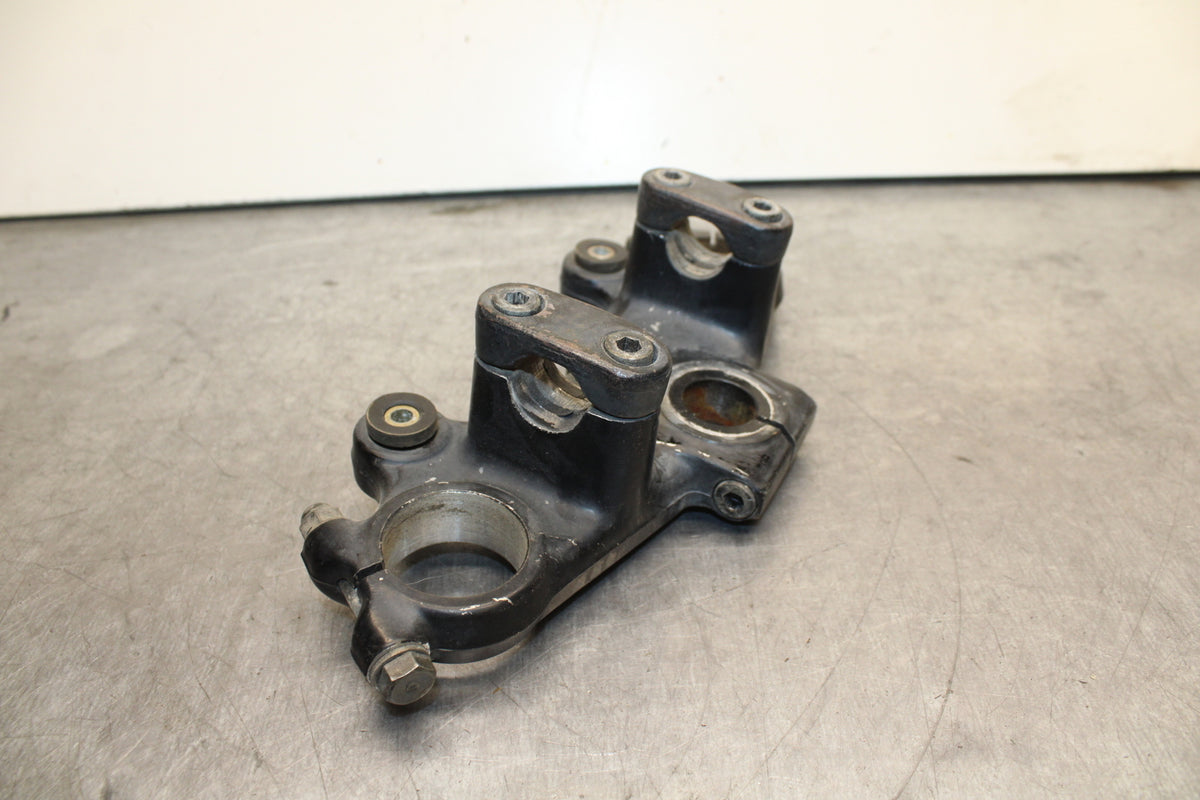 80-81 YAMAHA XS1100 SPECIAL FORKS UPPER TRIPLE TREE CLAMP BB123