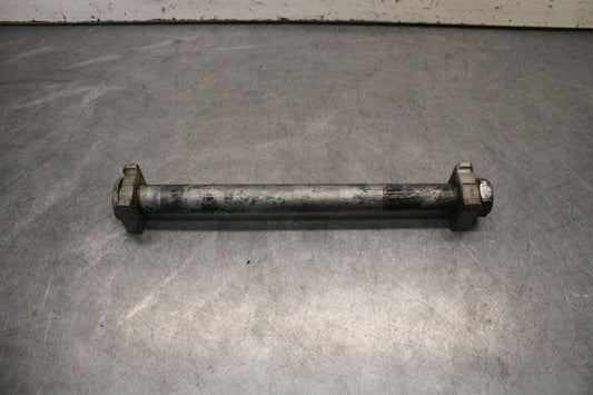 05-06 HONDA CBR600RR REAR AXLE BACK WHEEL BOLT AXEL 42301-MEE-D00  BB655