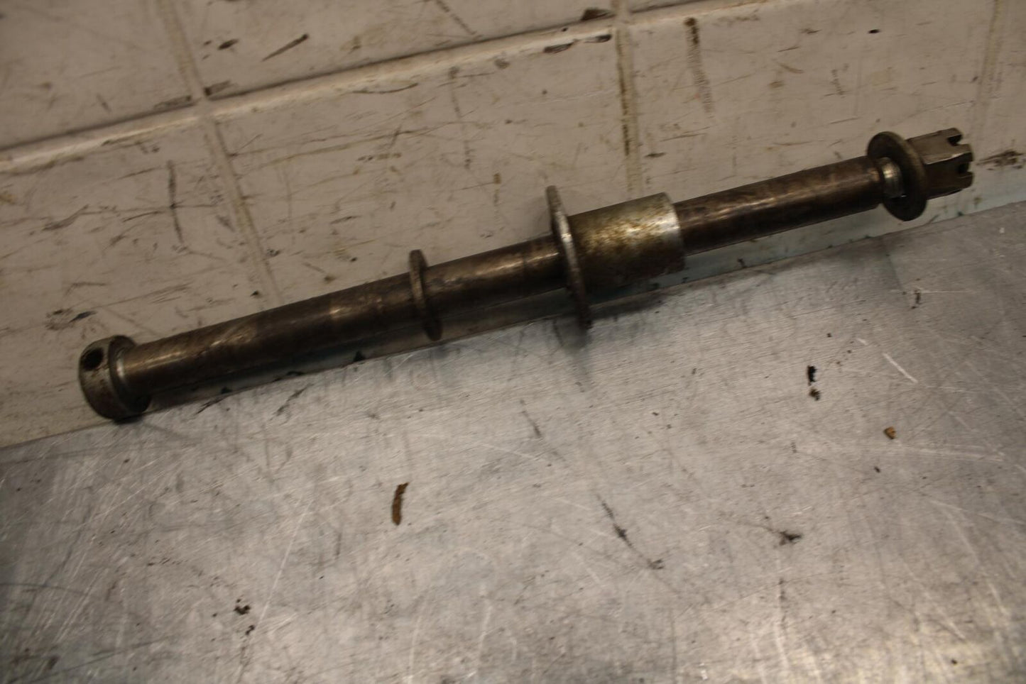82-83 SUZUKI GS1100GL FRONT WHEEL RIM AXLE PIVOT BOLT BB30