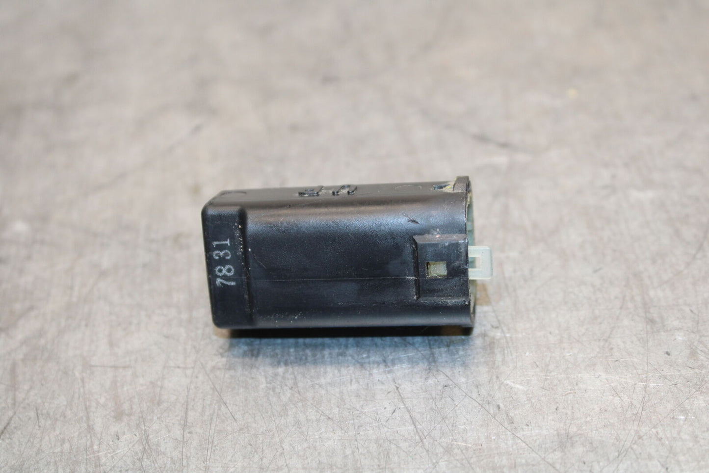 08-09 YAMAHA YZF R6S TIP OVER BANK ANGLE CRASH SENSOR SWITCH   BB690