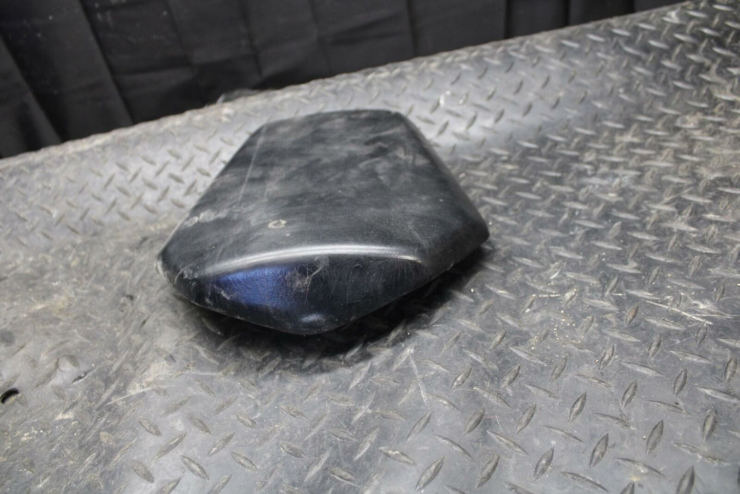 10-11 HONDA CBR1000RR REAR BACK PASSENGER TANDEM SEAT PAD SADDLE PILLION BB228