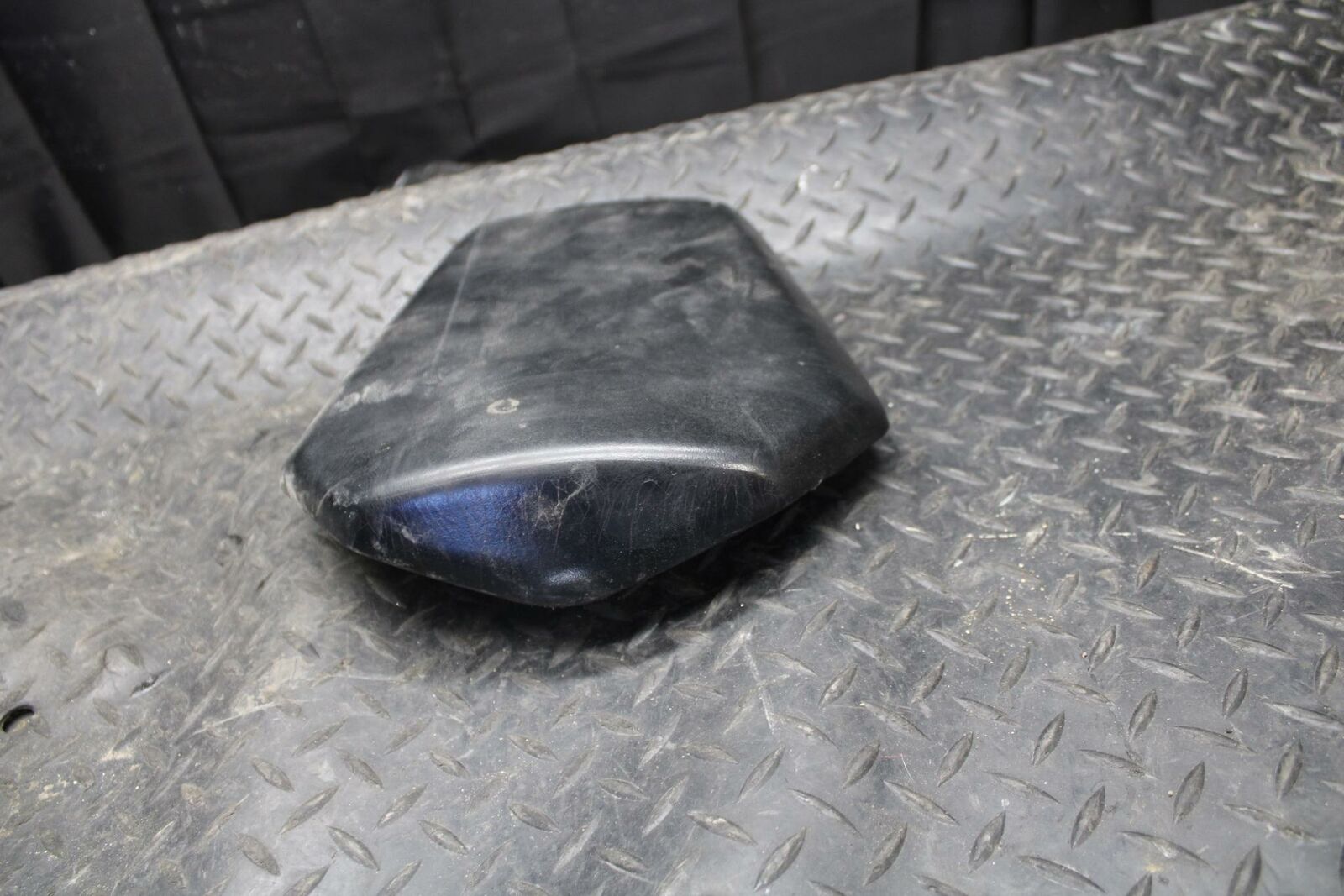 10-11 HONDA CBR1000RR REAR BACK PASSENGER TANDEM SEAT PAD SADDLE PILLION BB228