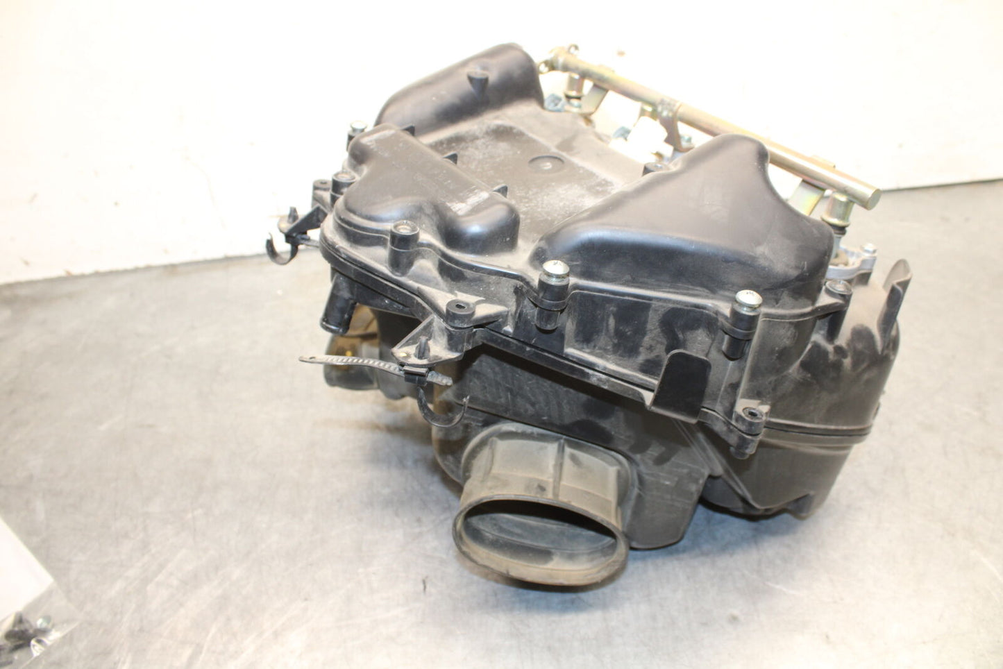 05-06 HONDA CBR600RR AIRBOX AIR INTAKE FILTER BOX  BB689