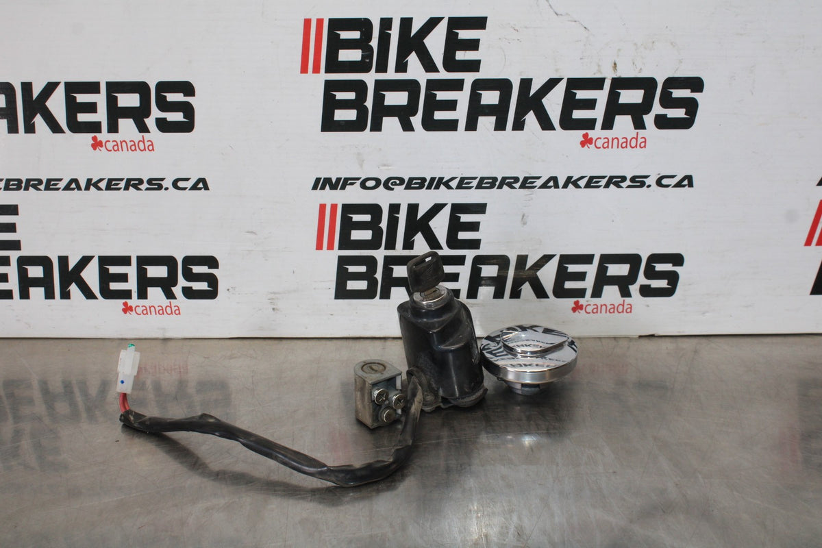 14 HONDA SHADOW 750 VT750C2B IGNITION LOCK KEY SET W/ GAS CAP BB867