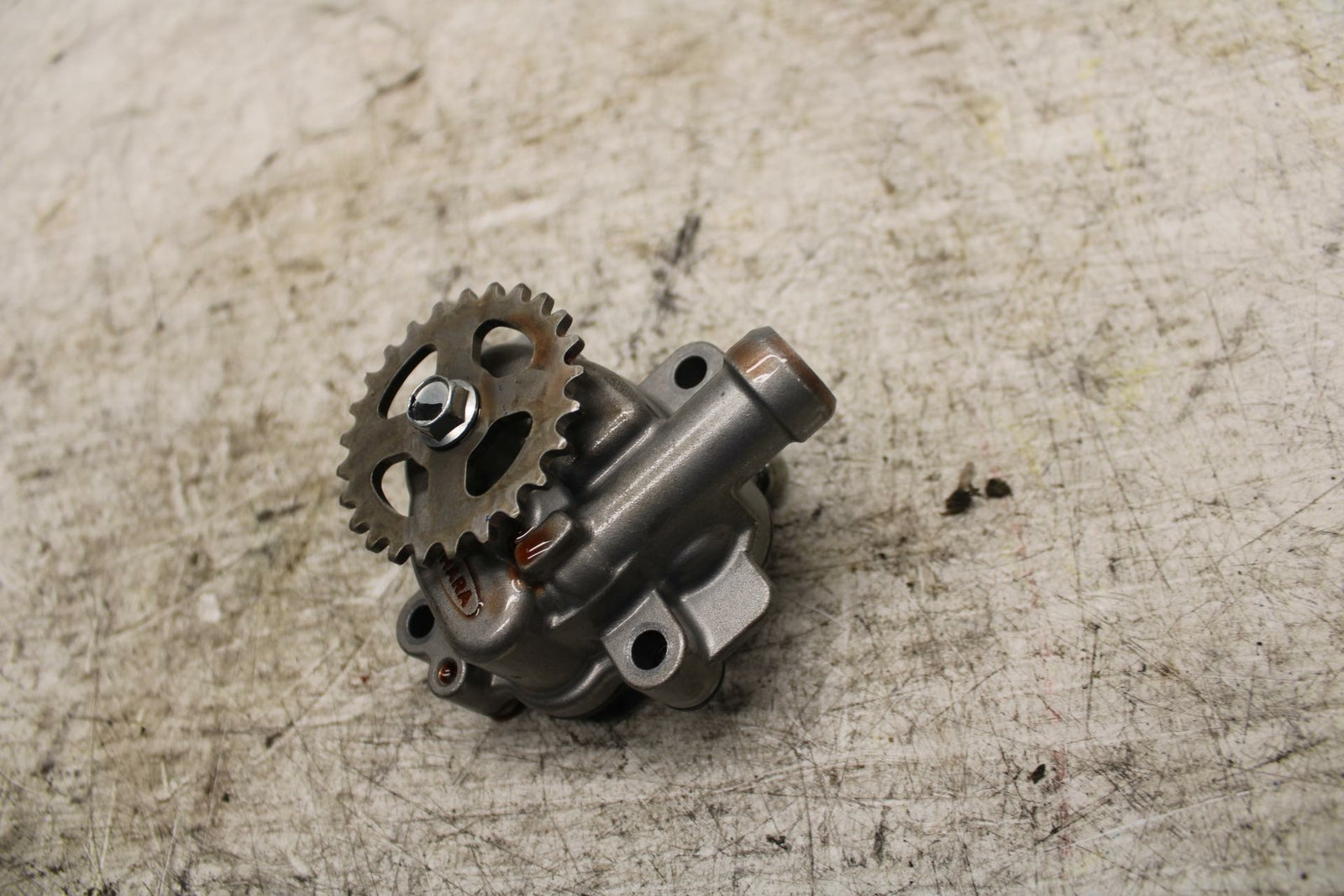 16-21 YAMAHA XSR900 ENGINE MOTOR OIL PUMP BB370