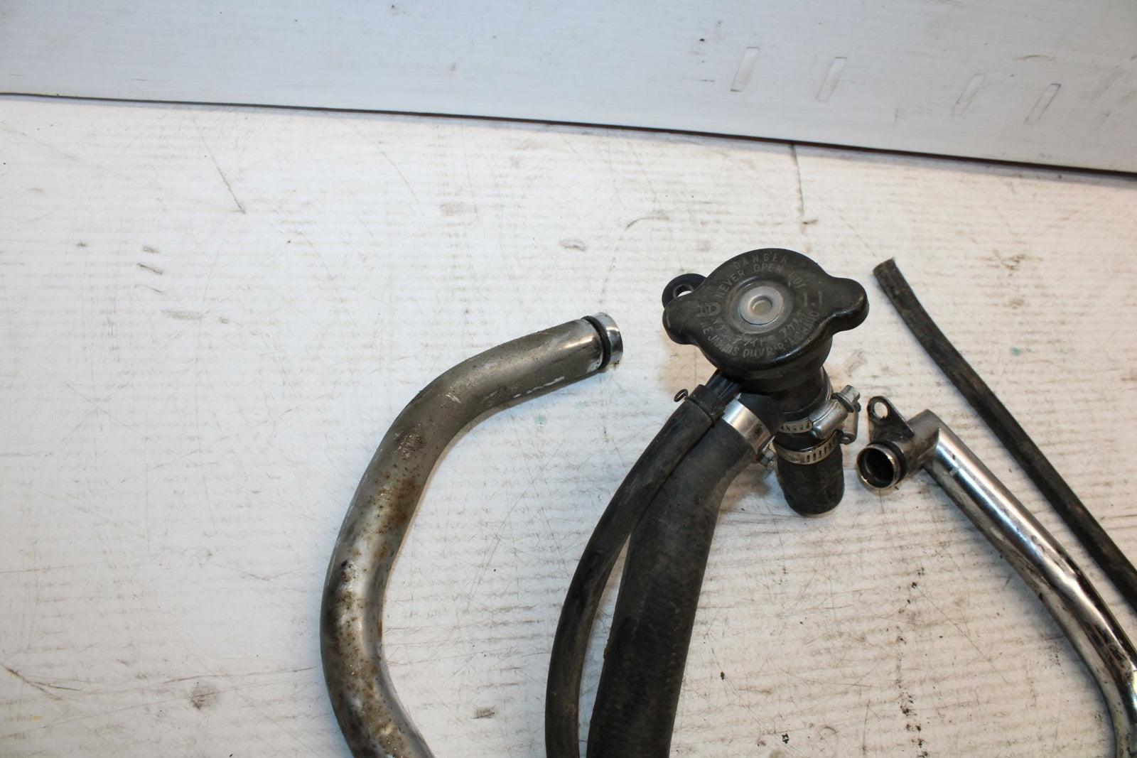 90-07 KAWASAKI ZZR 250 RADIATOR HOSES ENGINE COOLANT WATER PIPES HOSE BB298