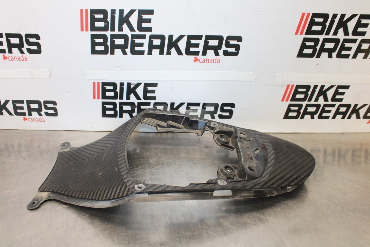18 SUZUKI GSXR750 RIGHT REAR BACK TAIL FAIRING COWL SHROUD BB891