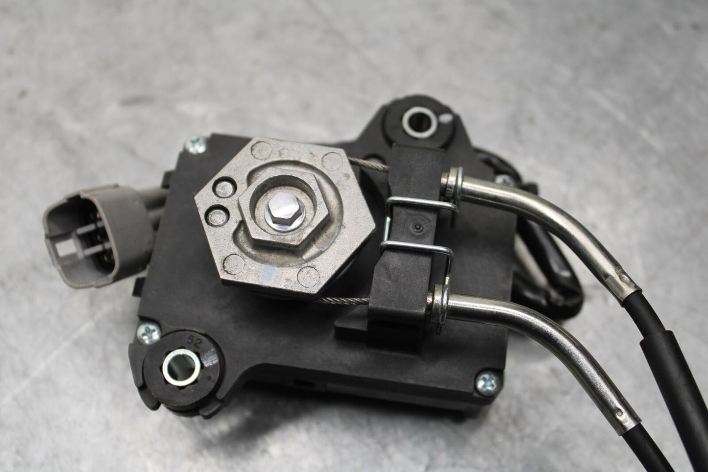 11-23 SUZUKI GSXR 750 EXHAUST VALVE SERVO MOTOR BB55