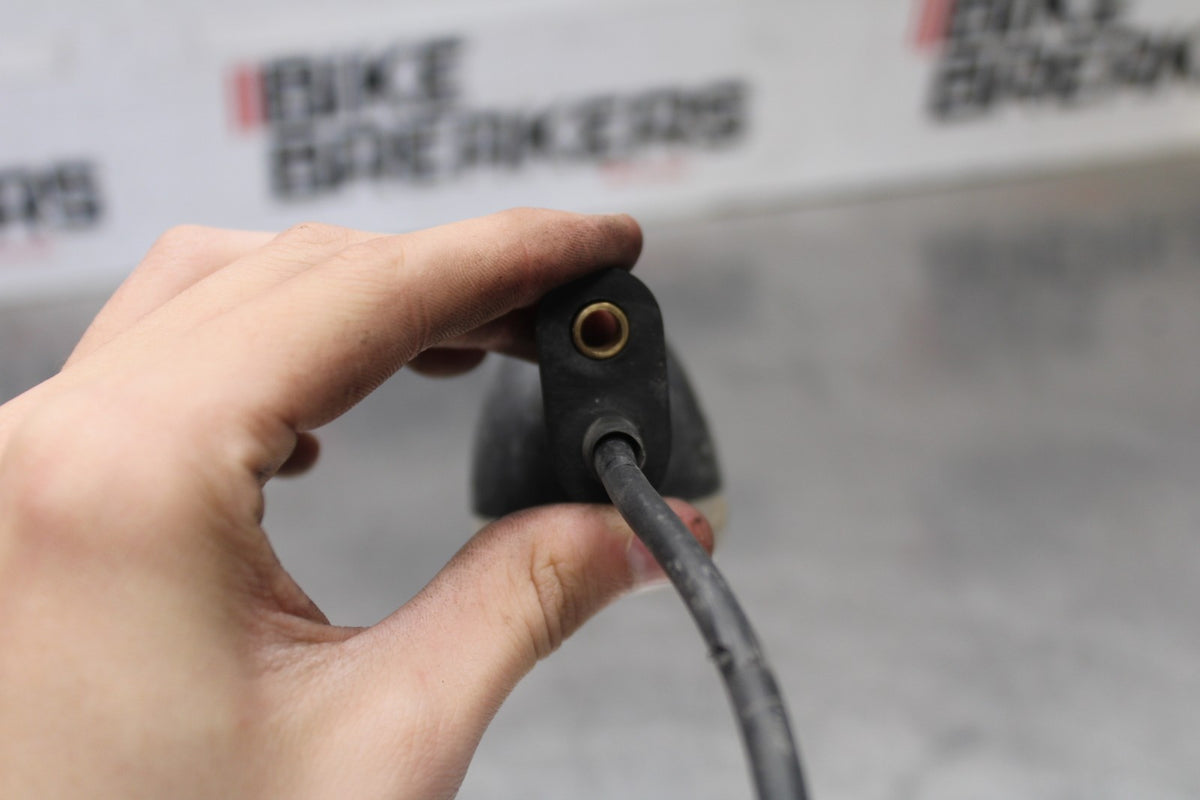 05-08 TRIUMPH SPEED TRIPLE 1050 FRONT TURN SIGNALS LIGHT INDICATORS BB933
