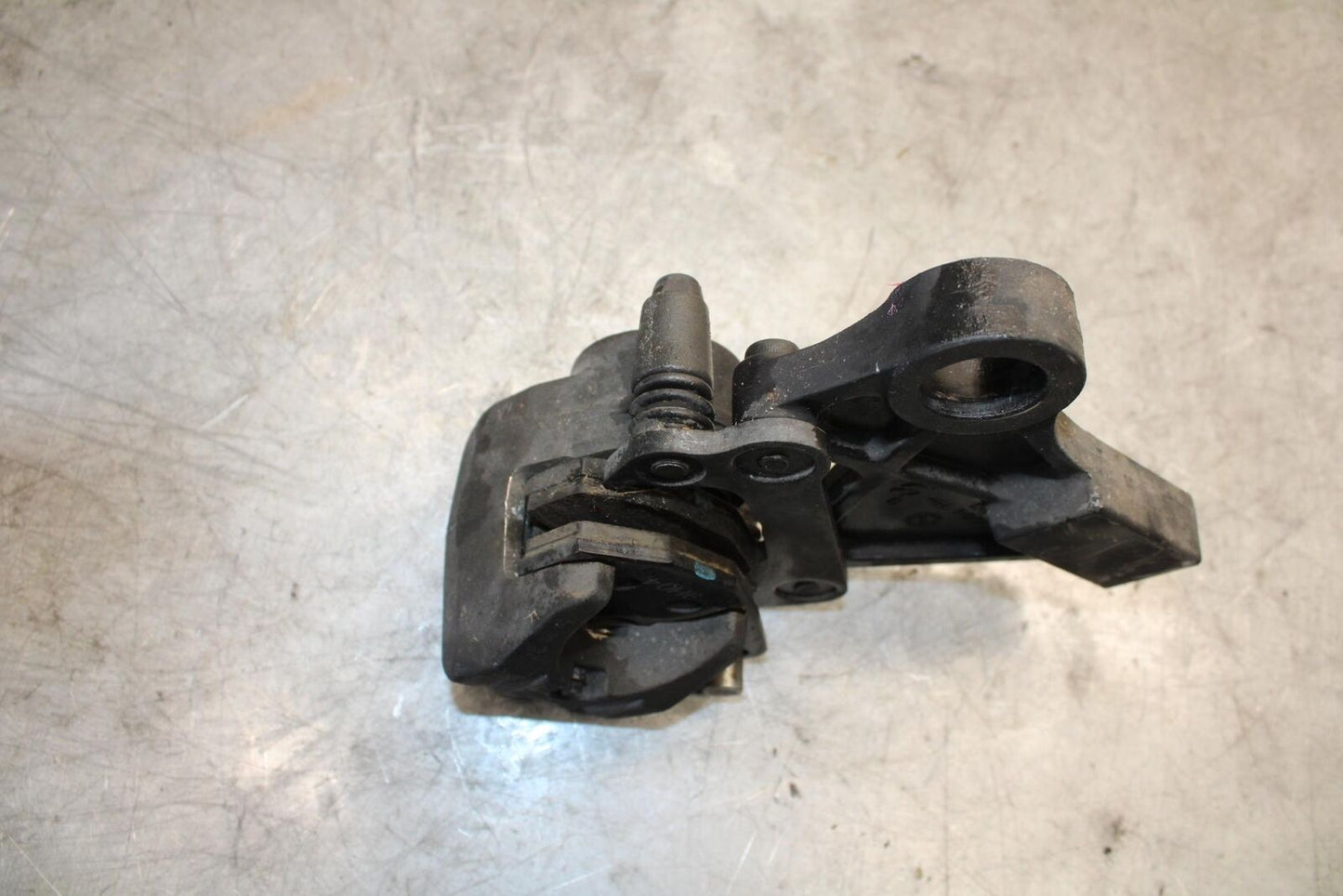 09-12 KAWASAKI NINJA ZX6R ZX600R REAR BACK BRAKE CALIPER W MOUNT BRACKET BB544