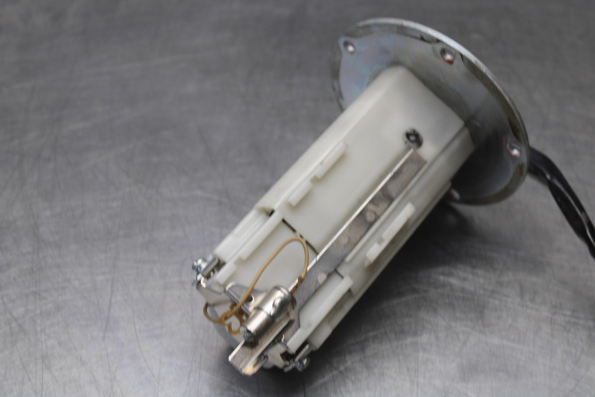 08 KAWASAKI NINJA ZX10R FUEL PUMP GAS PETROL SENDER UNIT BB902