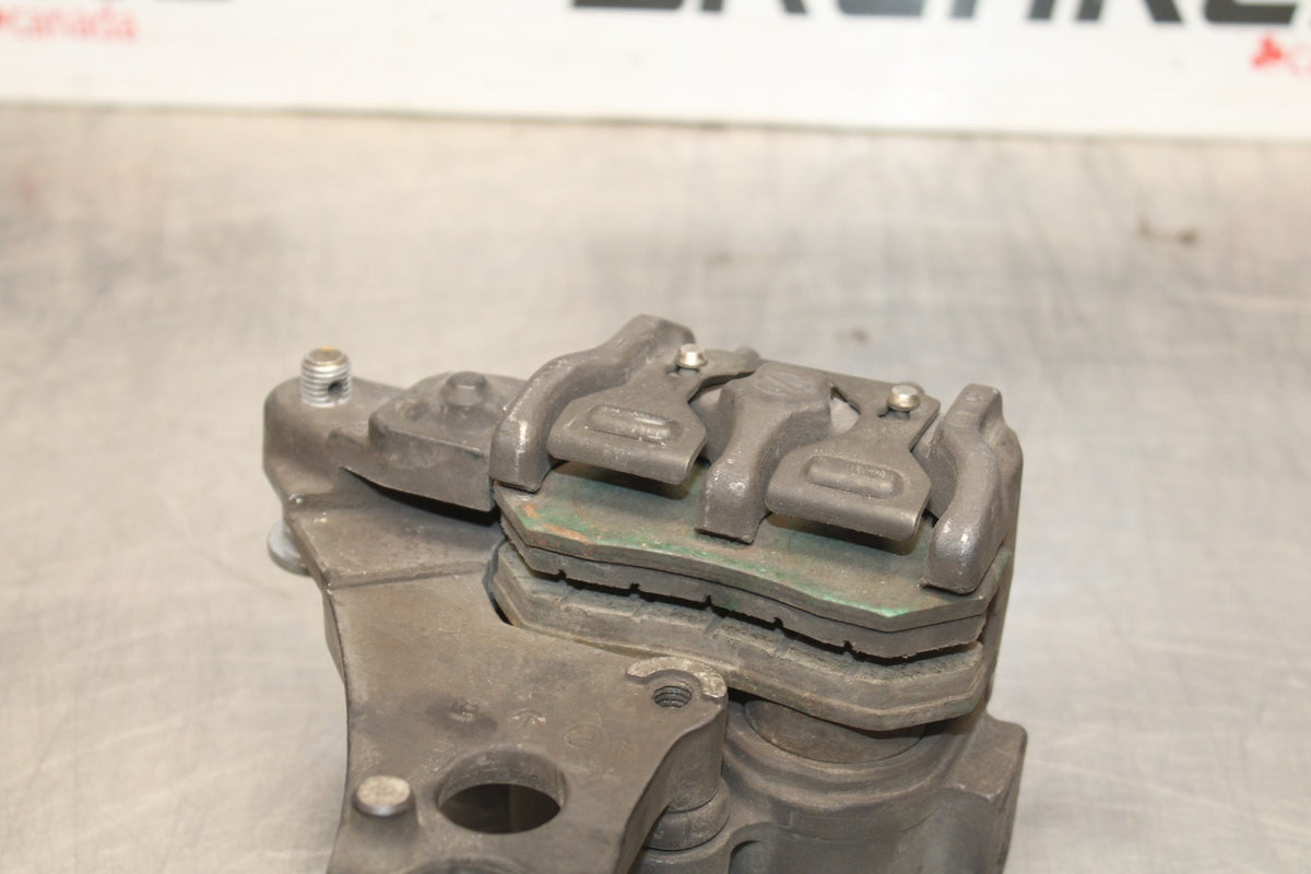84 HONDA INTERCEPTOR 1000 VF1000F REAR BACK BRAKE CALIPER W MOUNT BRACKET BB878