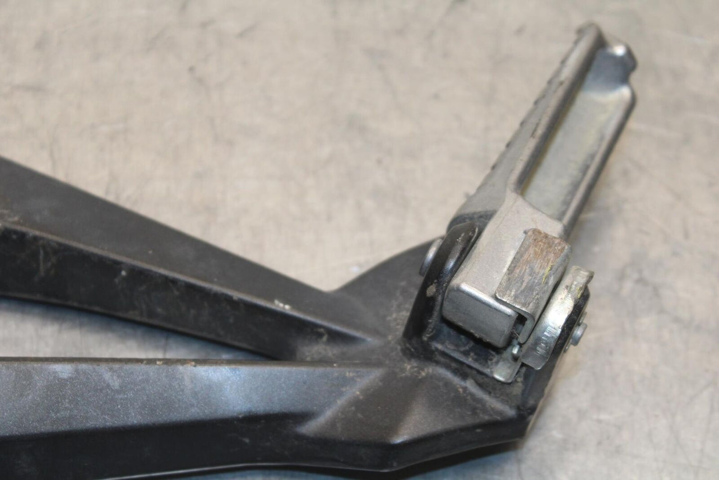 2009 Kawasaki Ninja 250R EX250J LEFT REAR FOOT REST PEG STEP BB87