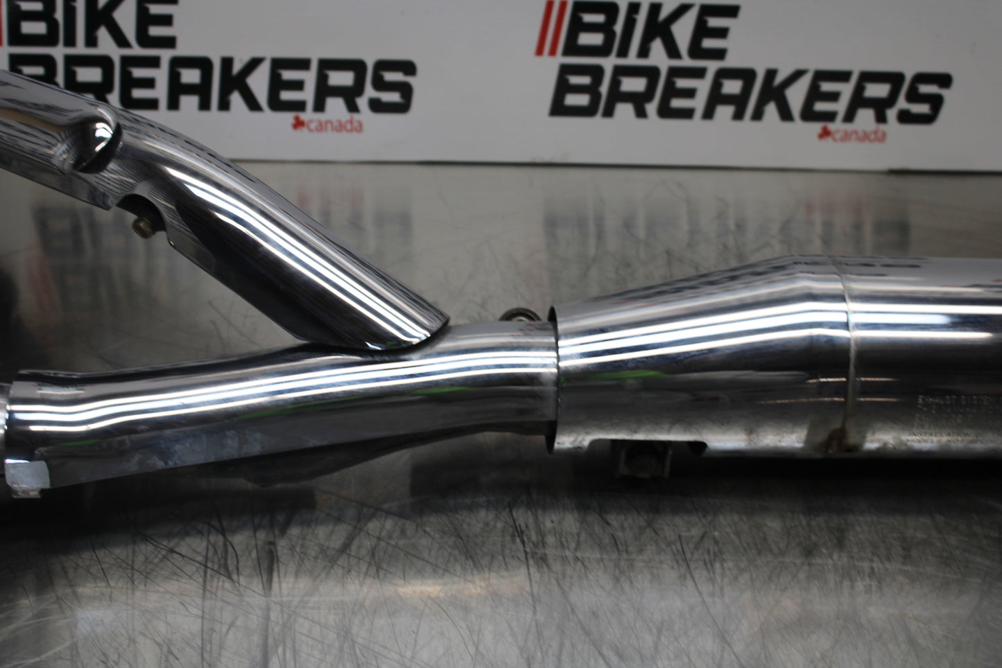 09 YAMAHA ROYAL STAR XVZ1300TF VENTURE LEFT HEADER MUFFLER EXHAUST BB151