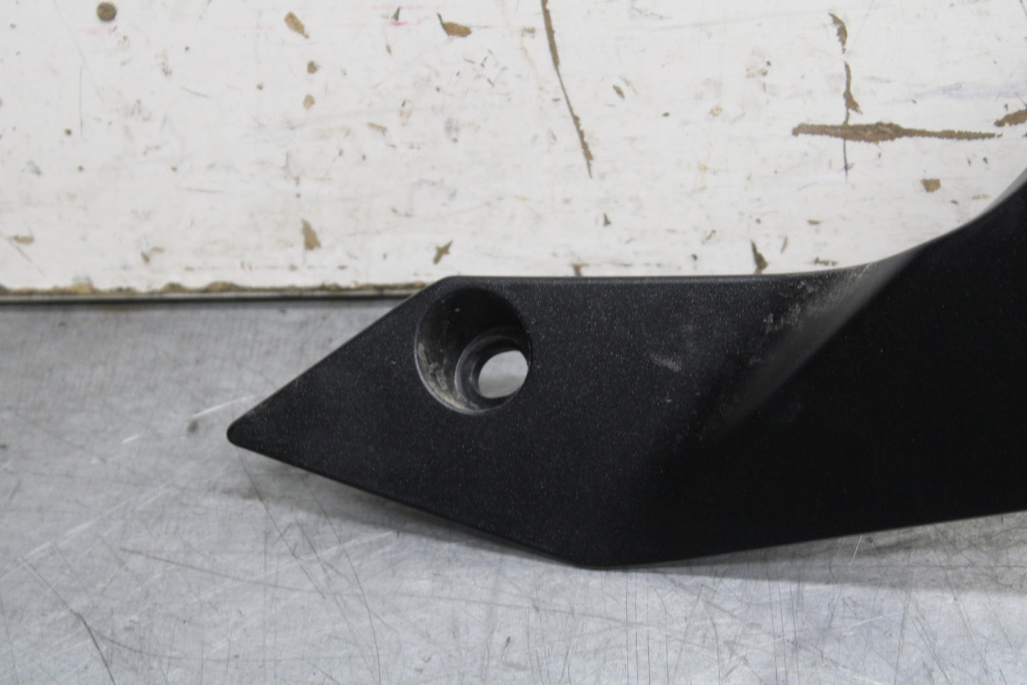 24 KAWASAKI NINJA 500 ABS RIGHT LOWER BOTTOM BELLY SIDE FAIRING COWL  BB730