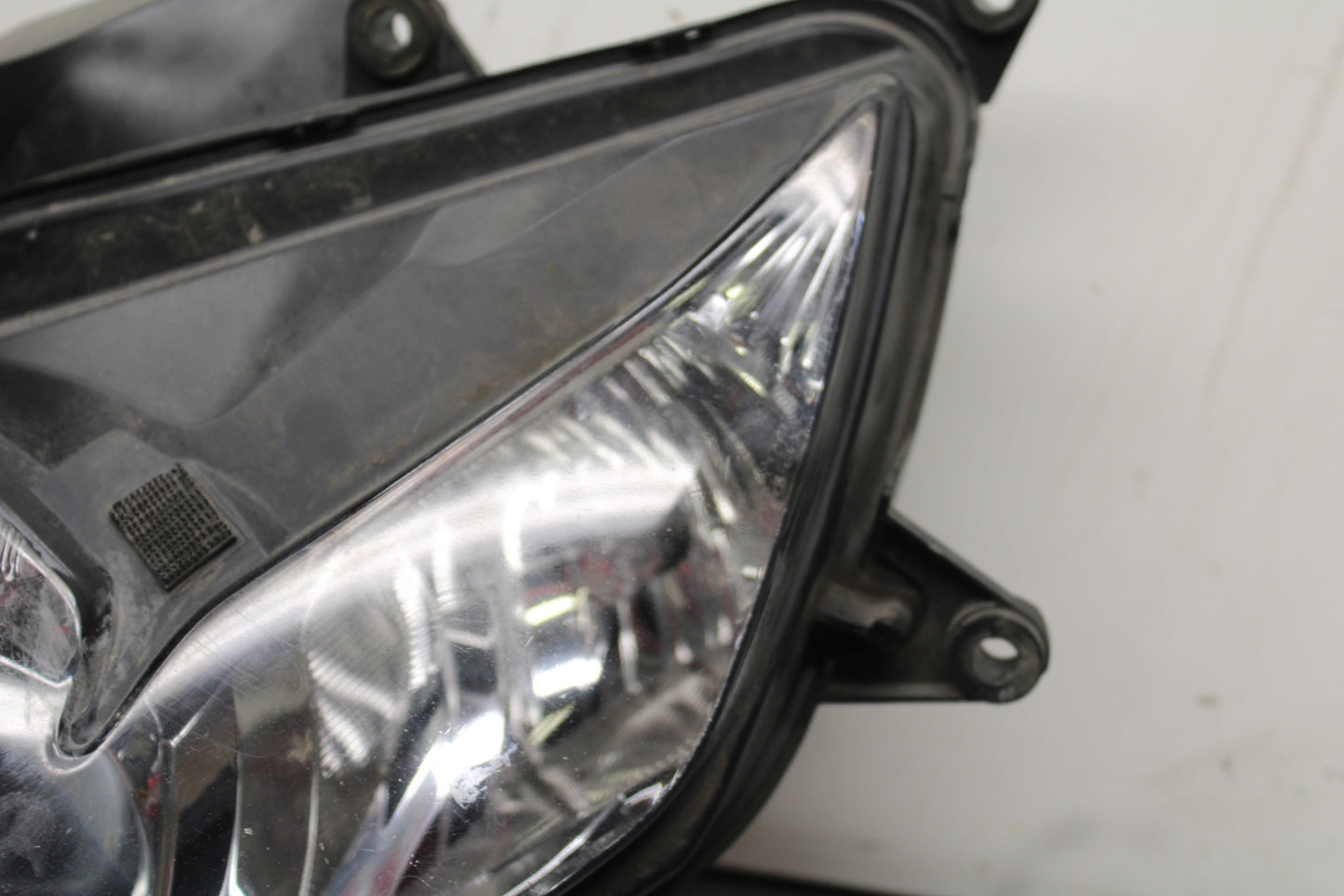 08-10 SUZUKI GSXR 600 FRONT HEADLIGHT HEAD LIGHT LAMP BB753