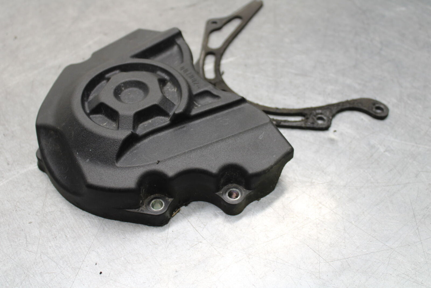 16 KAWASAKI NINJA ZX10R ENGINE SPROCKET COVER BB650