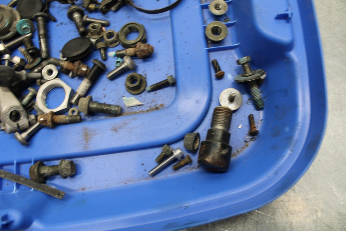 03-04 YAMAHA YZF R6  LEFTOVER MOUNTING BOLTS HARDWARE MOTOR SCREWS BB481