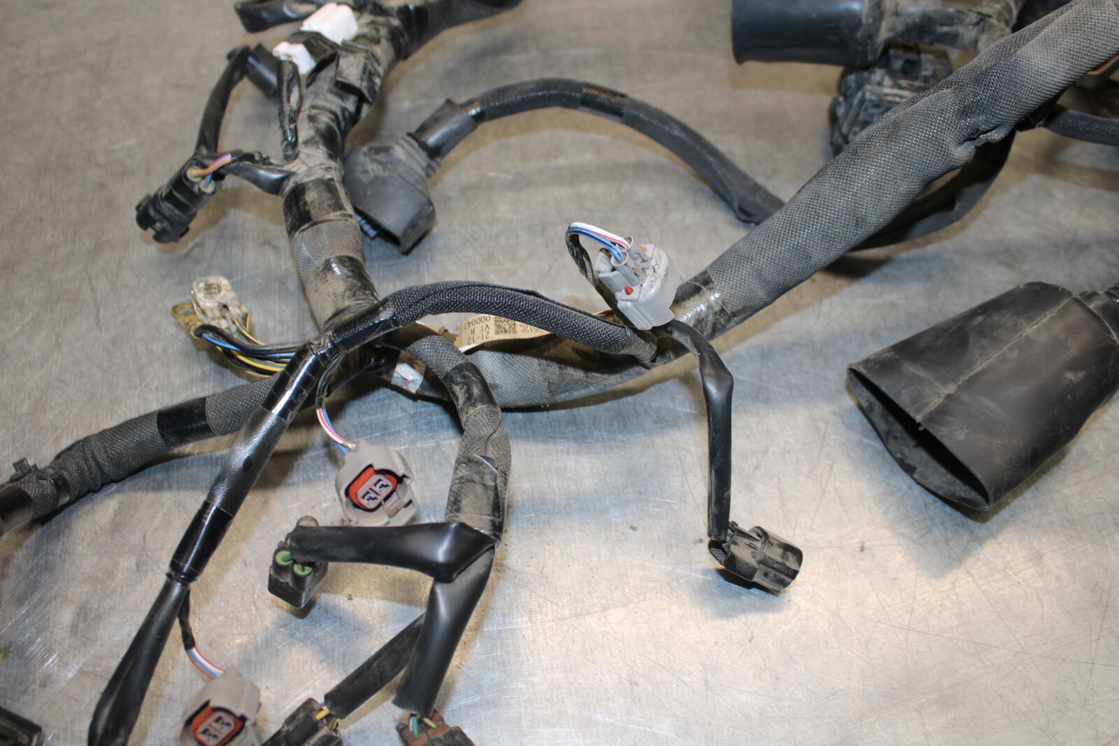 19-23 KAWASAKI NINJA ZX6R MAIN ENGINE WIRING HARNESS MOTOR WIRE LOOM BB701