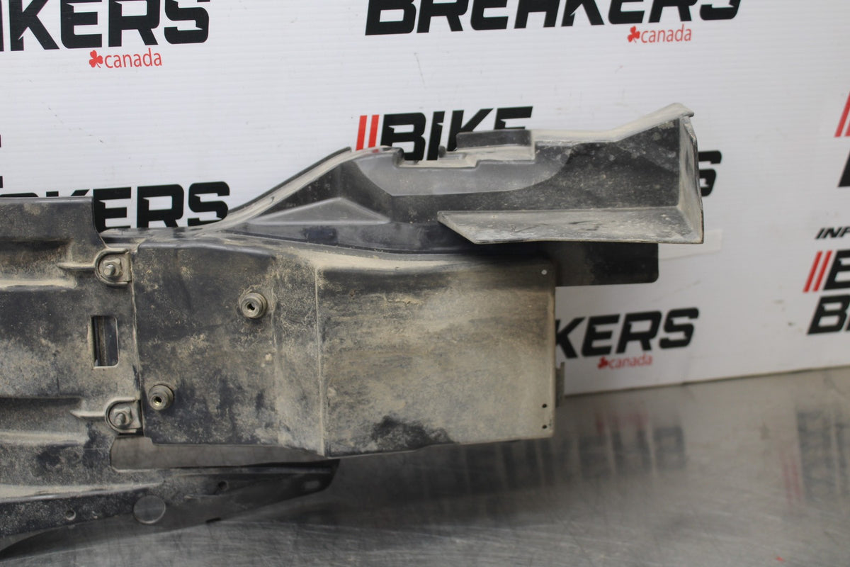 05-06 KAWASAKI NINJA ZX6R REAR BACK TAIL UNDERTAIL BATTERY TRAY PLASTIC BB877