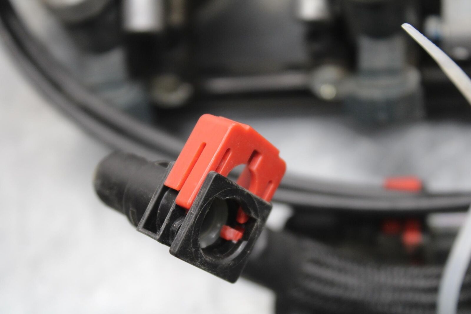 2011 Kawasaki Ninja ZX6R ZX600R MAIN FUEL INJECTORS / THROTTLE BODIES BB587