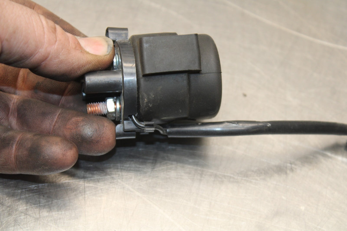 02 DUCATI MONSTER 620 ENGINE STARTER RELAY STARTING MOTOR SWITCH B851