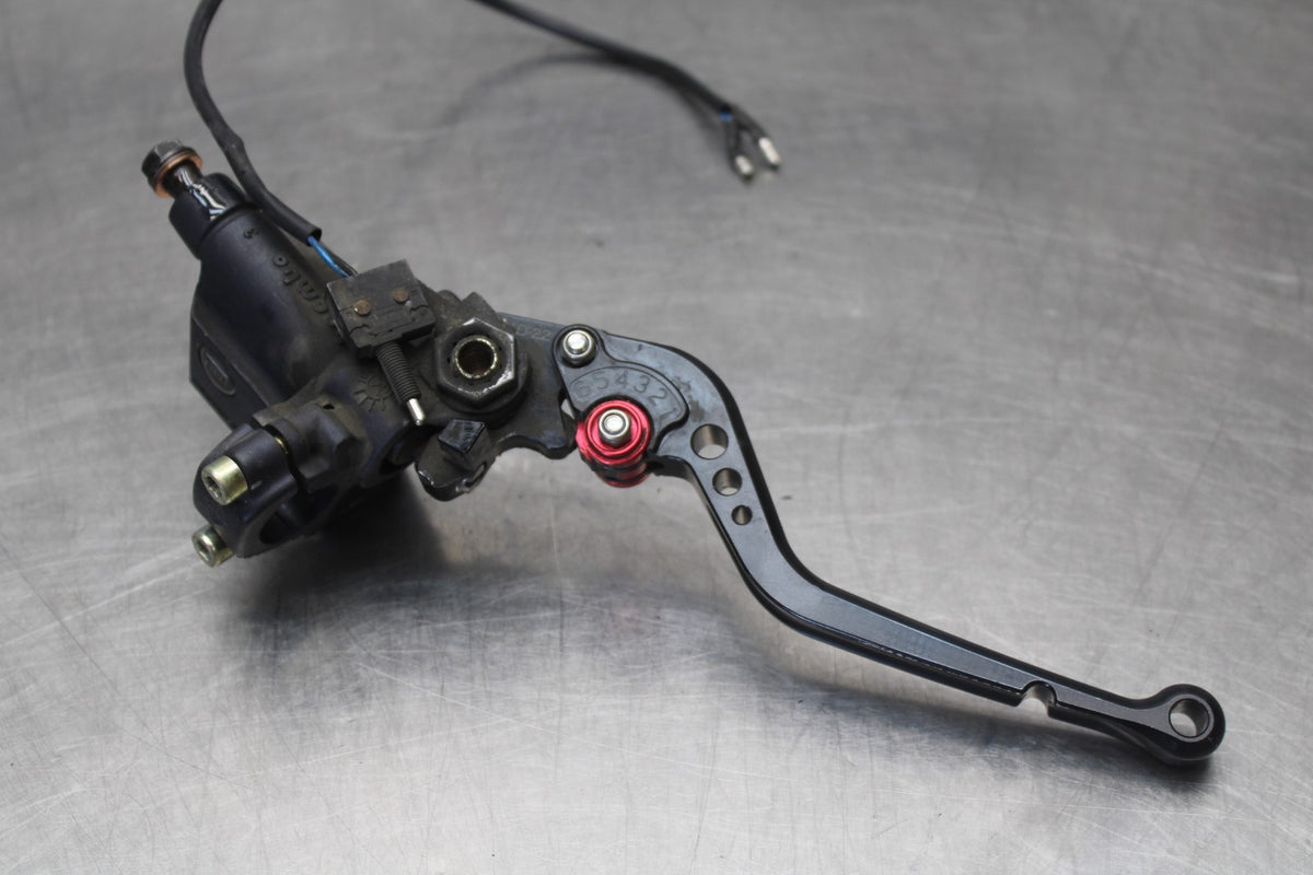 05 DUCATI SUPERSPORT 800 HYDRAULIC CLUTCH MASTER CYLINDER  BB913