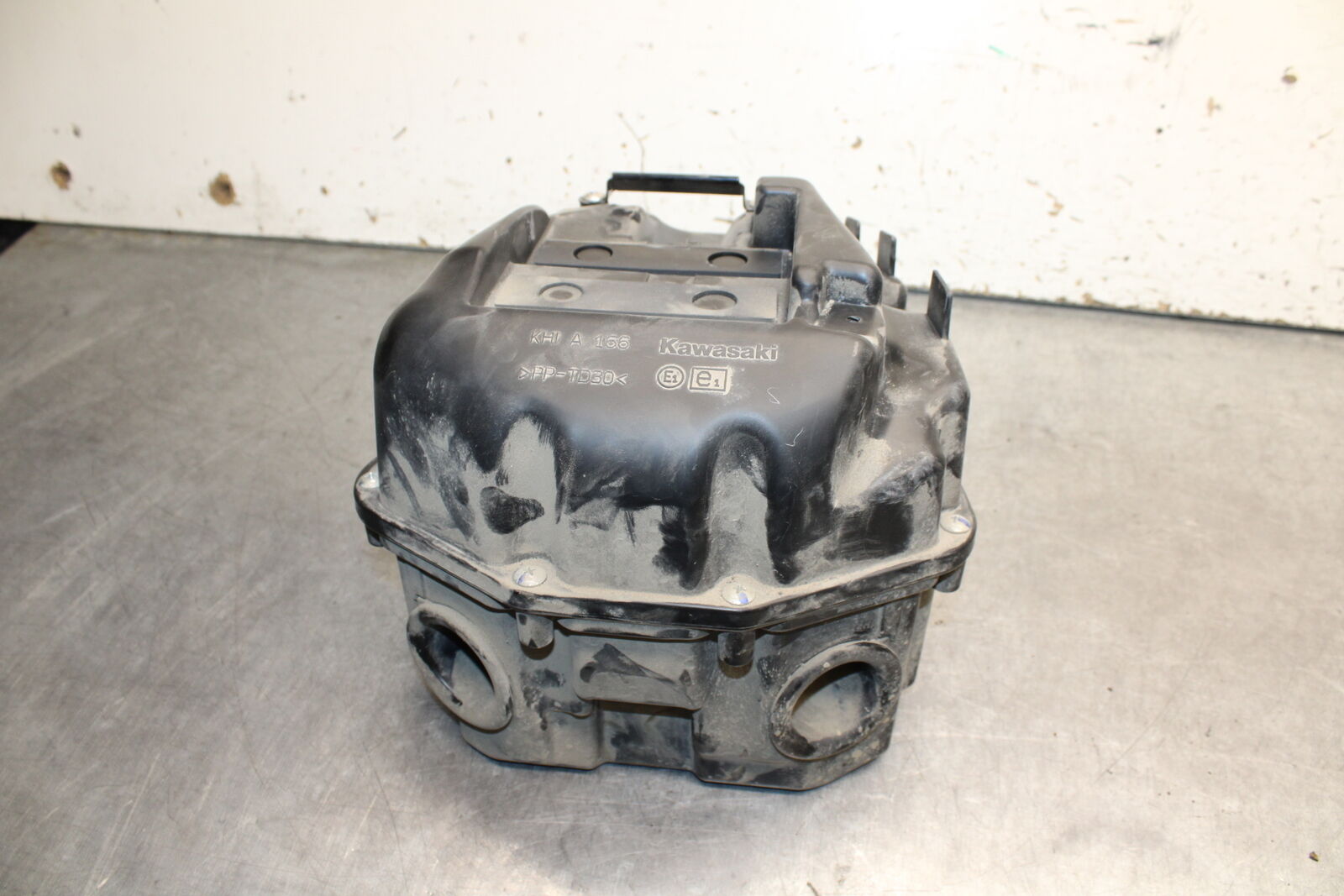 16-17 KAWASAKI VULCAN S 650 EN650 ABS AIRBOX AIR INTAKE FILTER BOX BB731