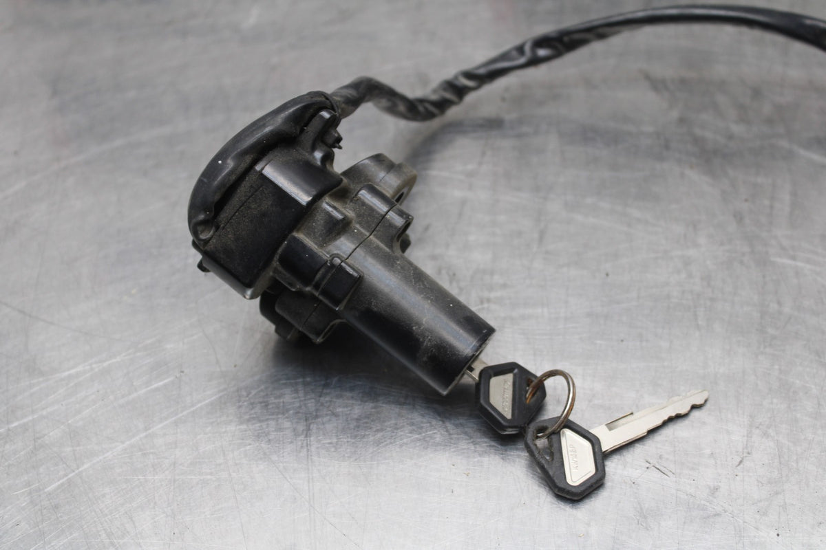 98 KAWASAKI NINJA ZX6 IGNITION LOCK KEY SET W/ GAS CAP AND SEAT LOCK BB870