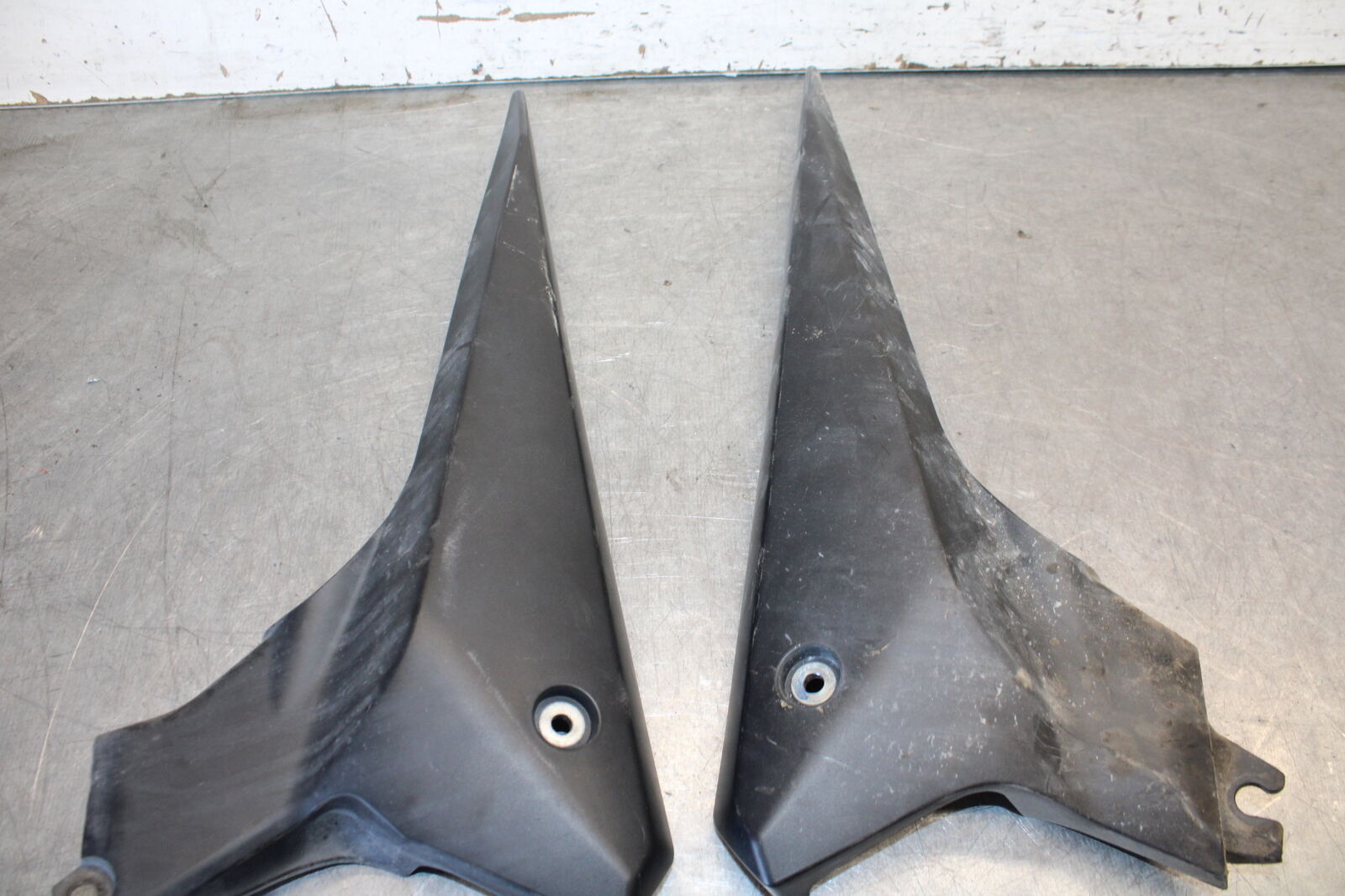 09-15 YAMAHA FZ6R RIGHT LEFT GAS FUEL TANK PANELS COVERS TRIM SET COWLS BB686