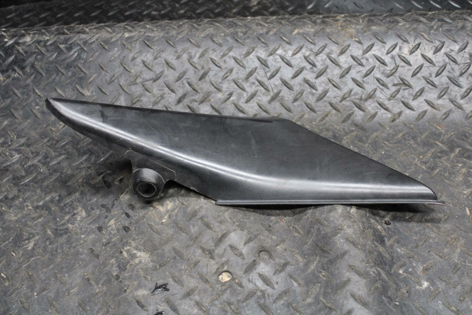 03-04 HONDA CBR600RR LEFT FRONT SIDE SEAT SADDLE PANEL TRIM COWL FAIRING BB218