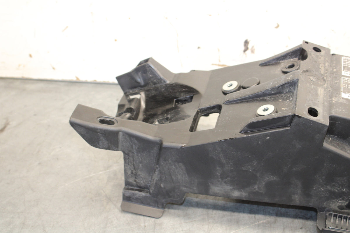16-21 YAMAHA XSR900 REAR BACK TAIL UNDERTAIL BATTERY TRAY PLASTIC BB664