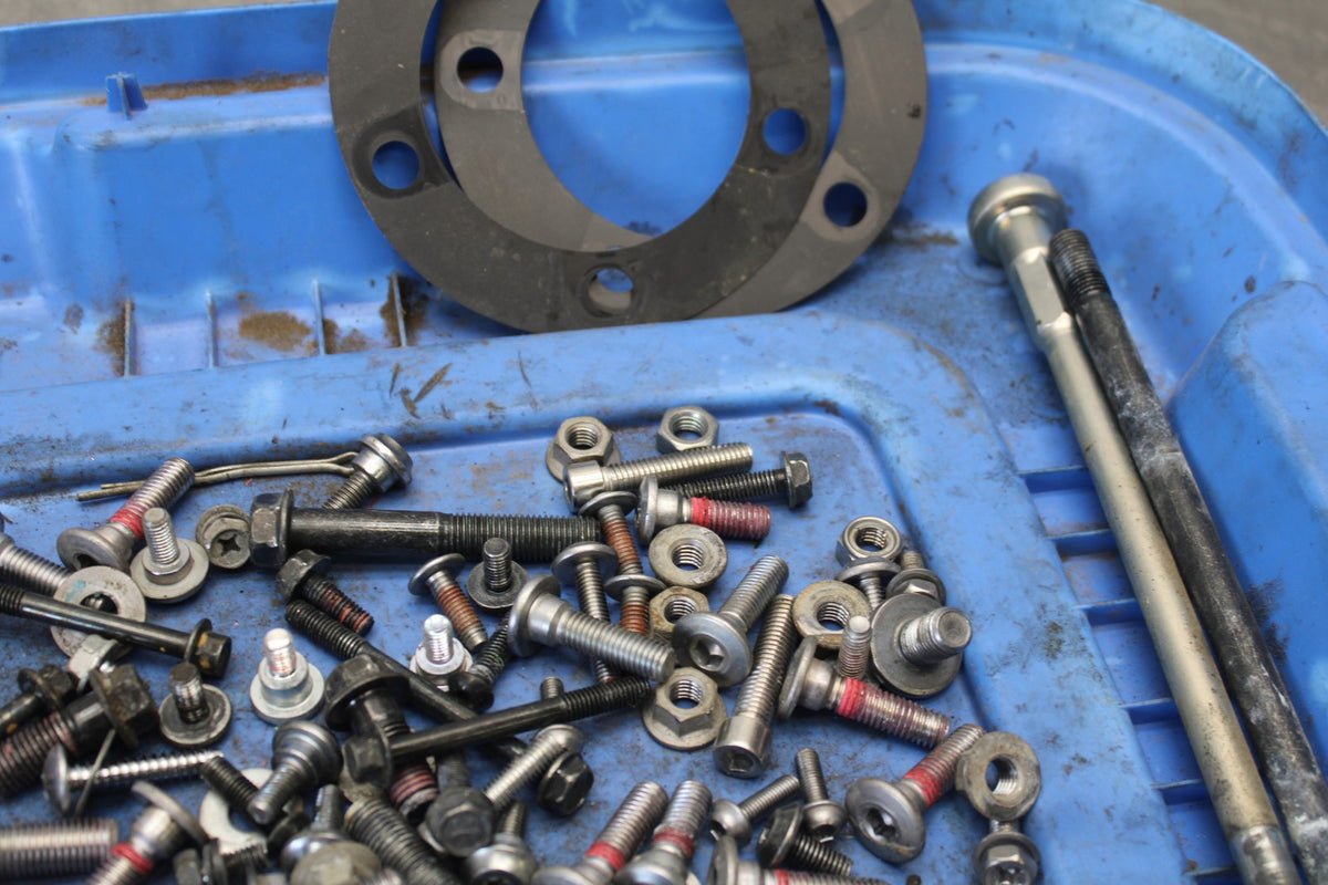 13-18 KAWASAKI NINJA ZX6R  MOUNTING BOLTS HARDWARE SCREWS BB908