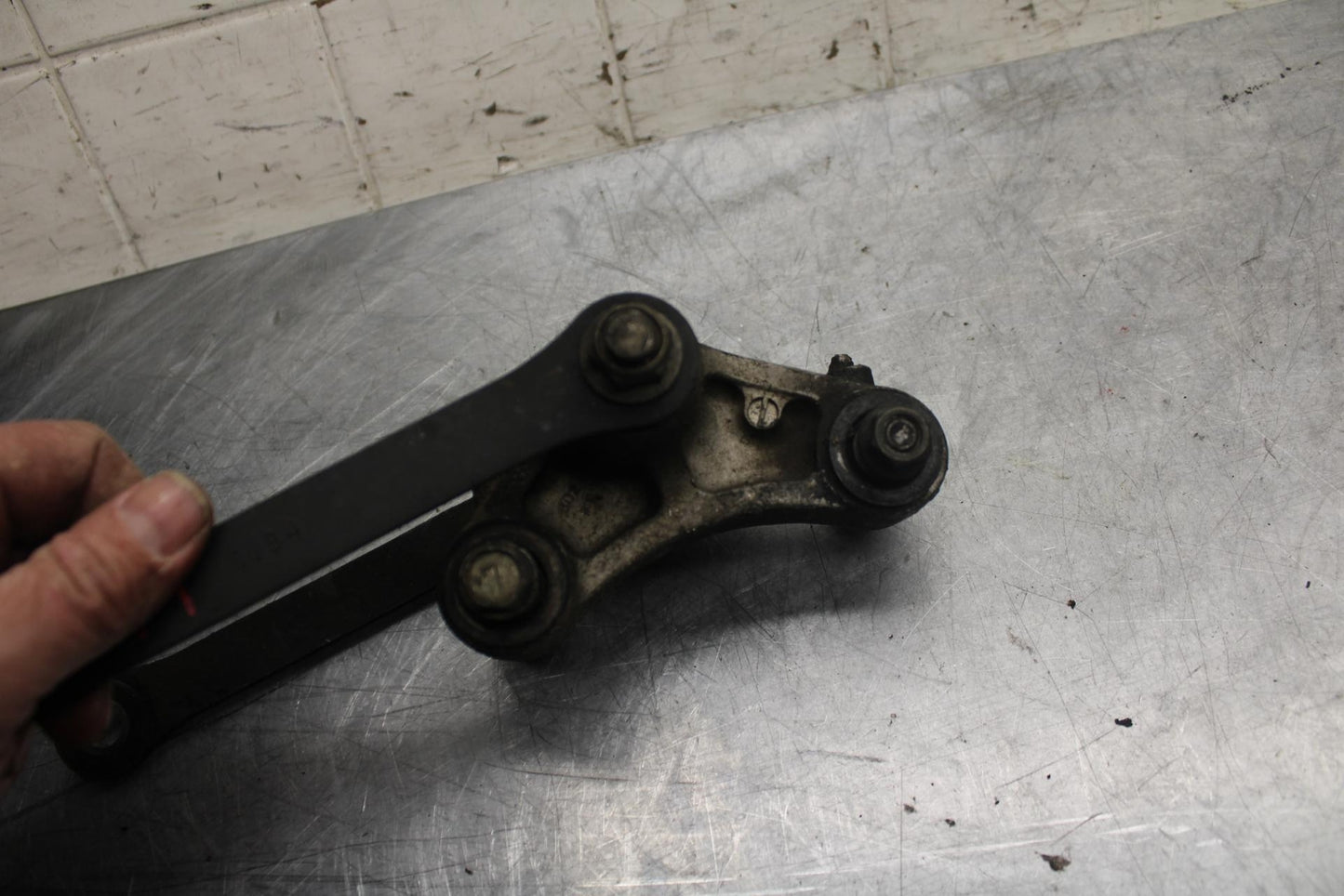 2003 Kawasaki Z1000 REAR DOGBONE SHOCK LINKAGE LINK 39007-1302 BB35