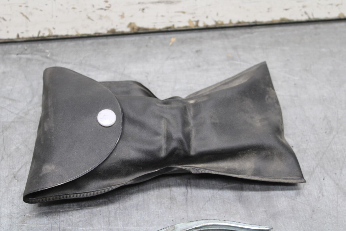 11-24 SUZUKI GSXR750 STOCK TOOLS OEM TOOL BAG KIT SET BB714