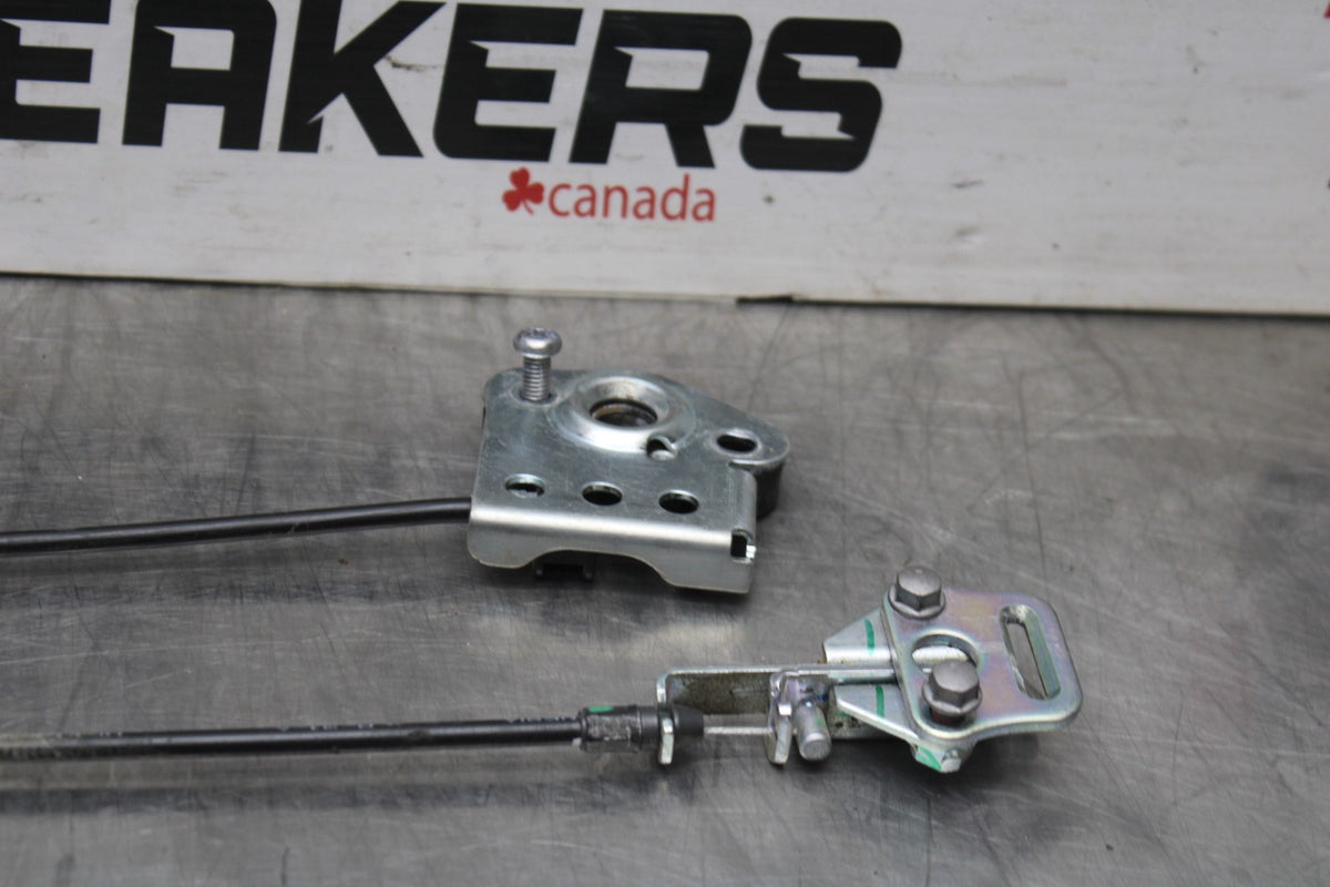 23-26 KAWASAKI NINJA ZX4RR REAR PASSENGER SEAT LATCH LOCK ASSEMBLY SET BB898