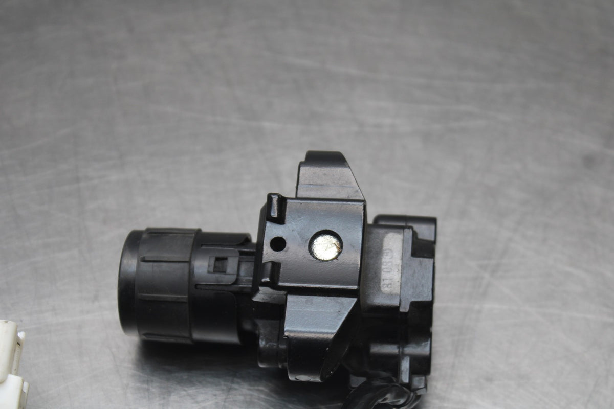 13-18 KAWASAKI NINJA ZX6R IGNITION LOCK W KEY BB666