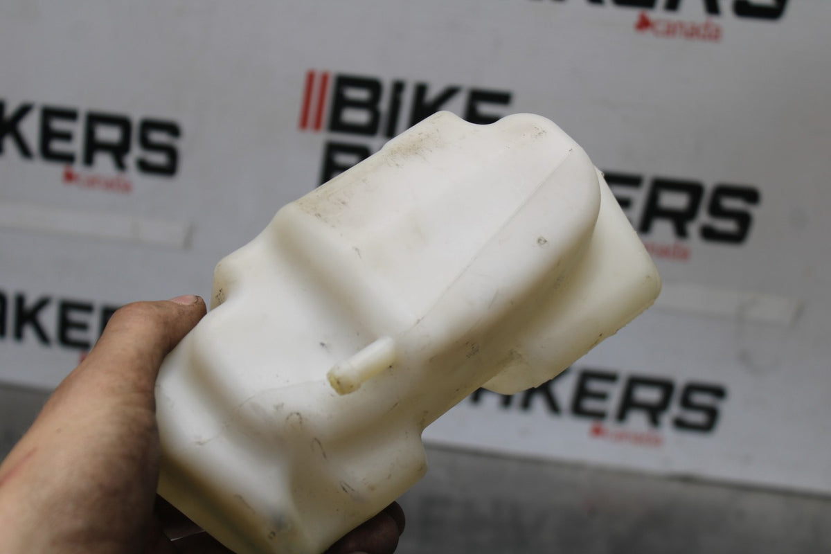 12 TRIUMPH STREET TRIPLE R COOLANT WATER TANK RESERVOIR BOTTLE BB914