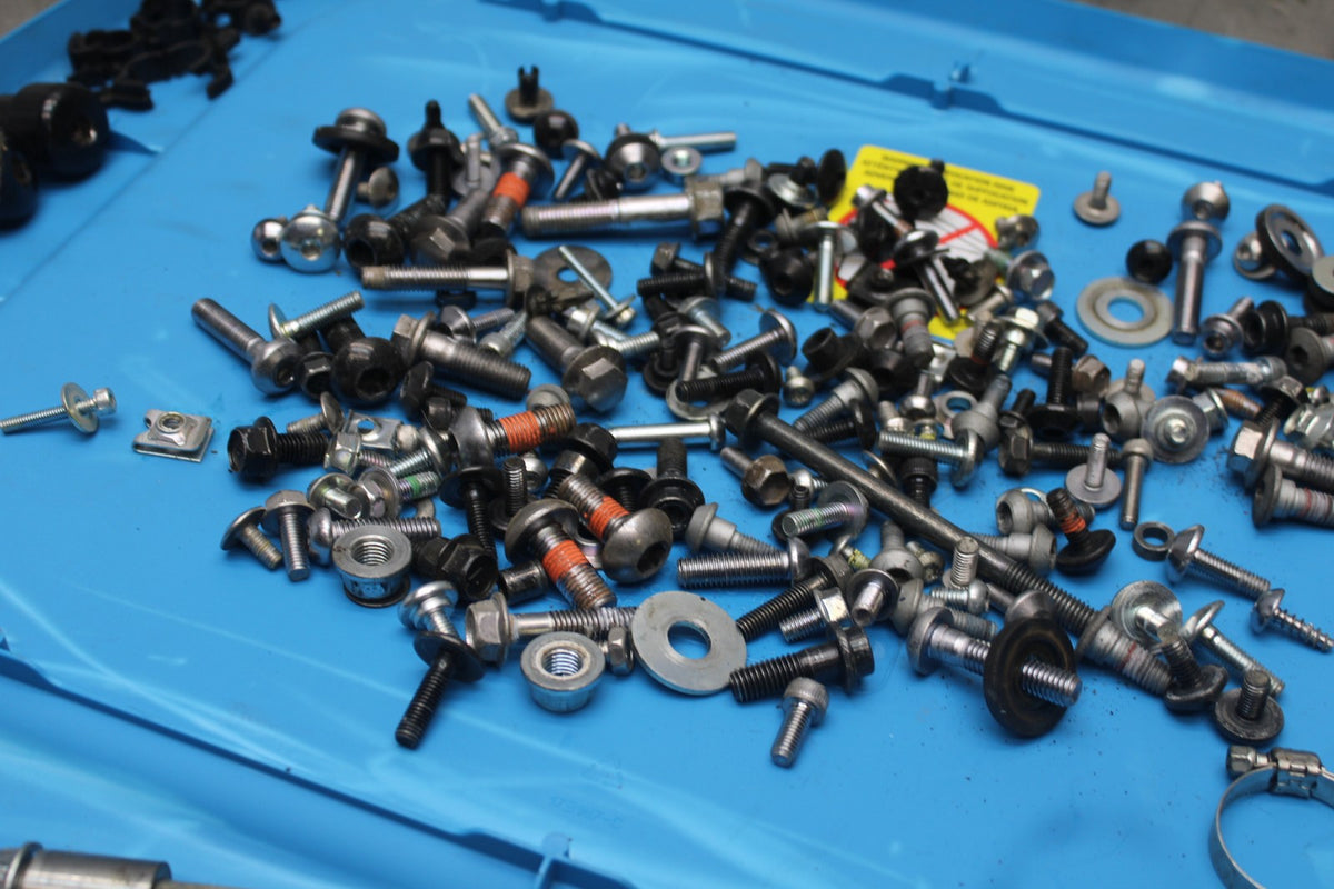 23-24 YAMAHA MT-07 MOUNTING BOLTS HARDWARE SCREWS BB927