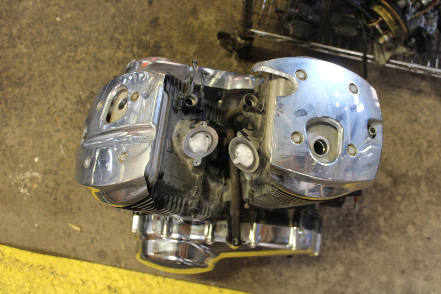 08 KAWASAKI VULCAN 900 ENGINE MOTOR BB184