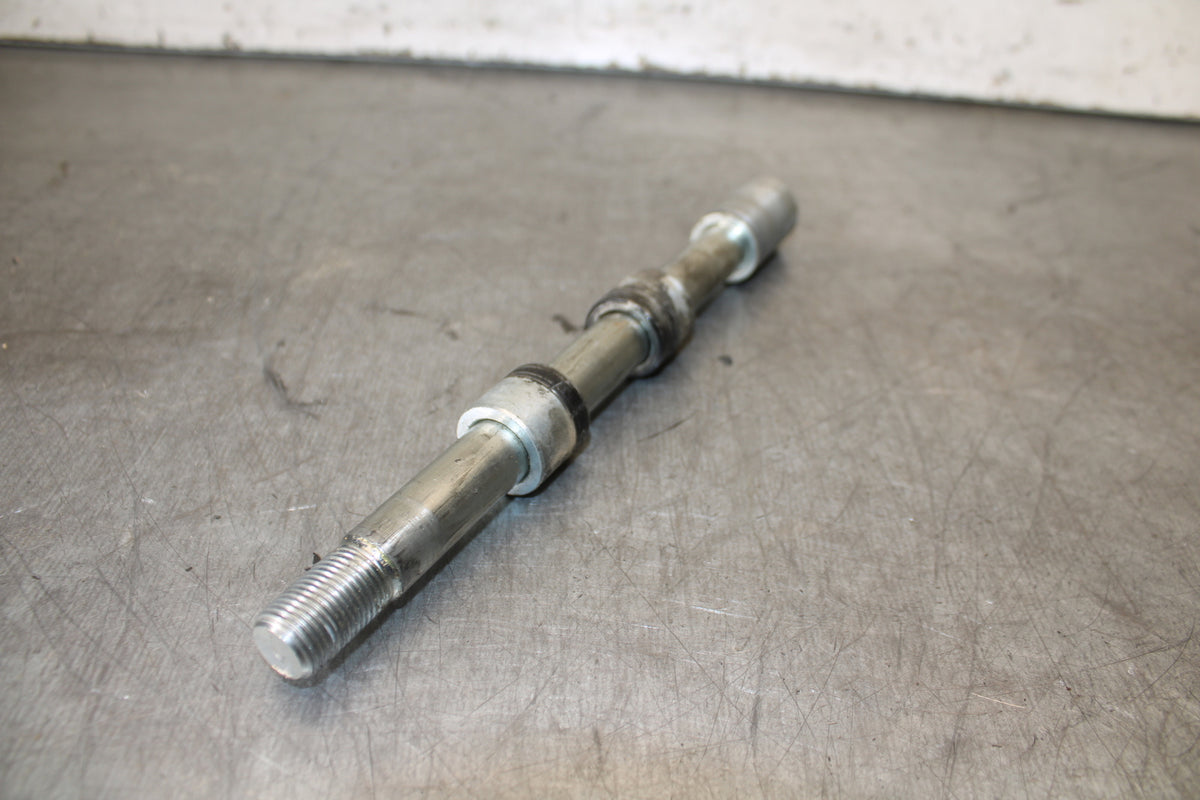 13-15 HONDA CBR500R FRONT WHEEL RIM AXLE PIVOT BOLT 44301-MGZ-J00 BB704