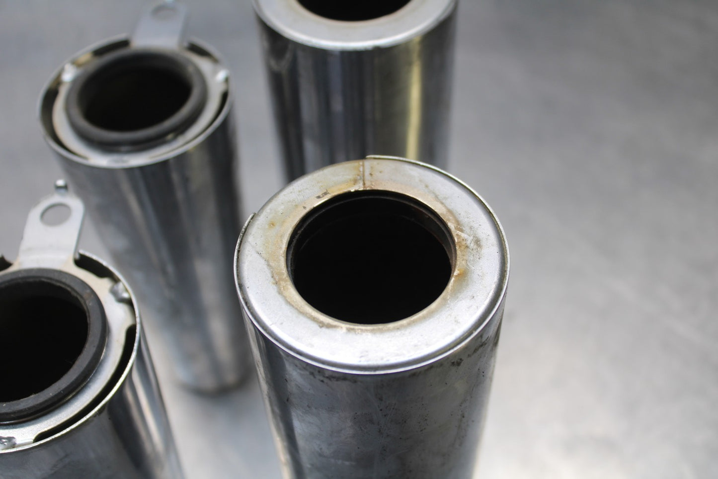 03-08 KAWASAKI VULCAN 1600 FRONT FORK COVER TOP GUARD SHIELD COWL BB196