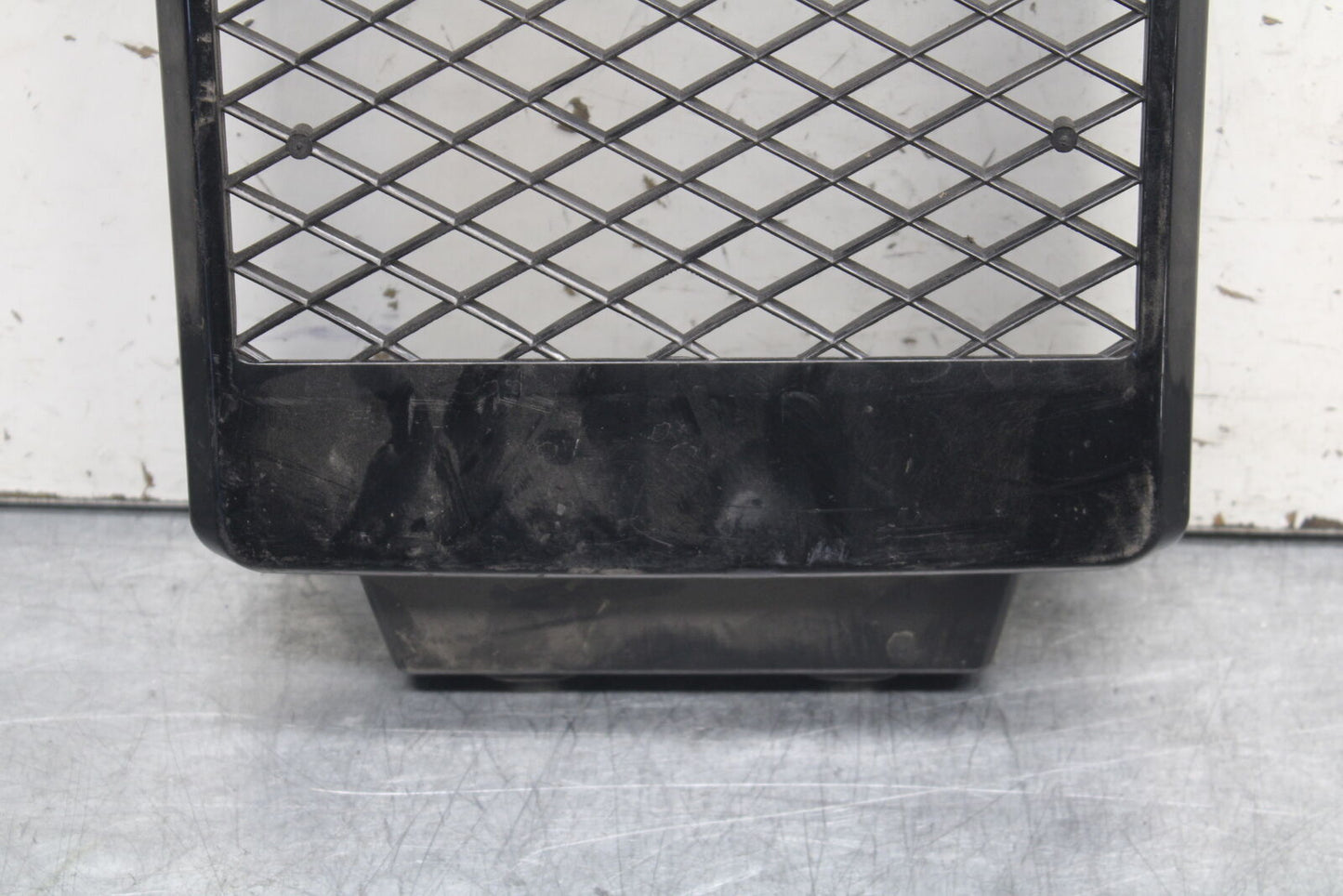 05-06 SUZUKI BOULEVARD M50 RADIATOR GRILLE GRILL SHIELD GUARD 17760-41F00 BB671