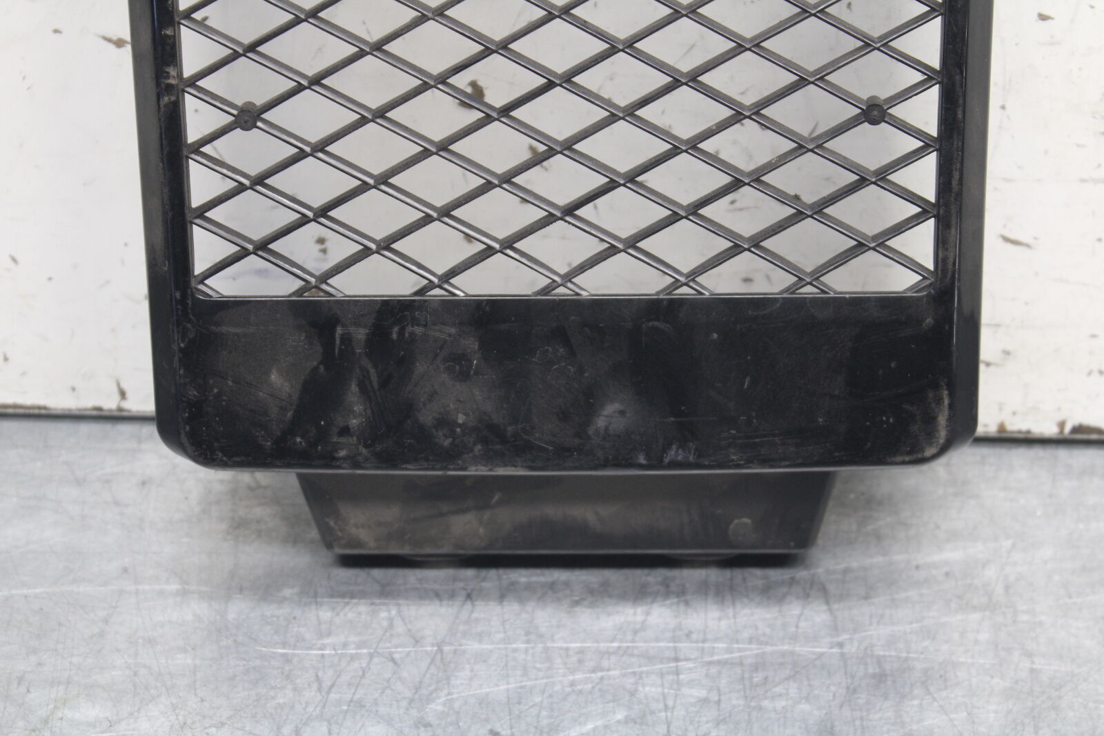 05-06 SUZUKI BOULEVARD M50 RADIATOR GRILLE GRILL SHIELD GUARD 17760-41F00 BB671