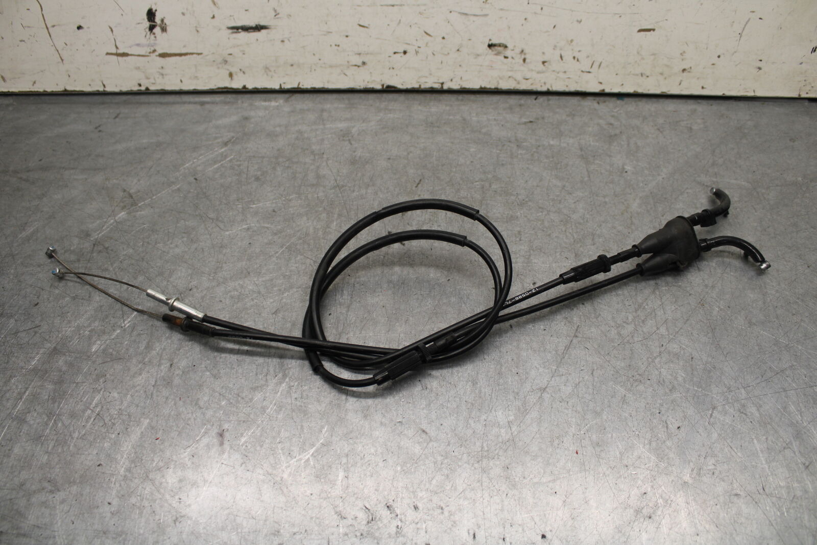 13-18 KAWASAKI NINJA ZX6R THROTTLE CABLES LINES 54012-0586 BB666