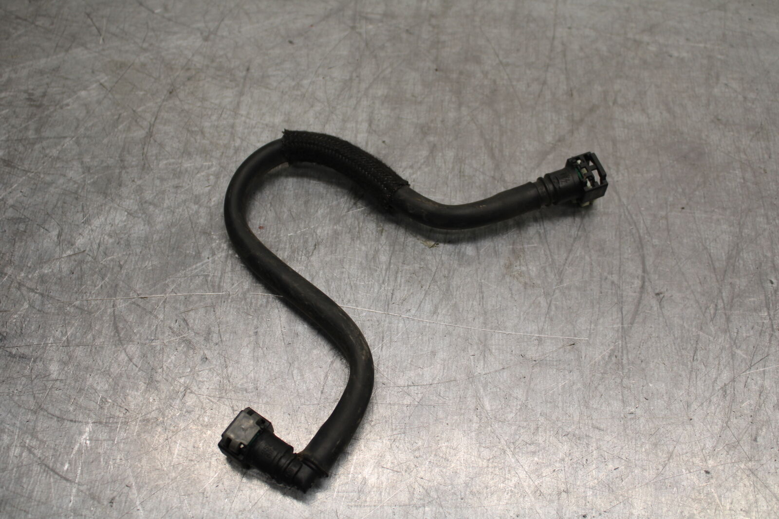 22-24 YAMAHA XSR900 FUEL HOSE GAS LINE TUBE PIPE BB710