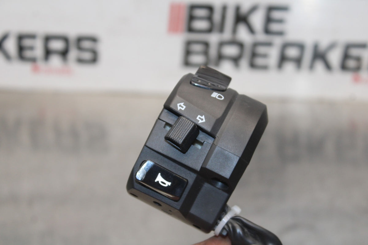 15 SUZUKI GW250F LEFT CLIP ON HANDLE HORN SIGNALS SWITCH SWITCHES BB789