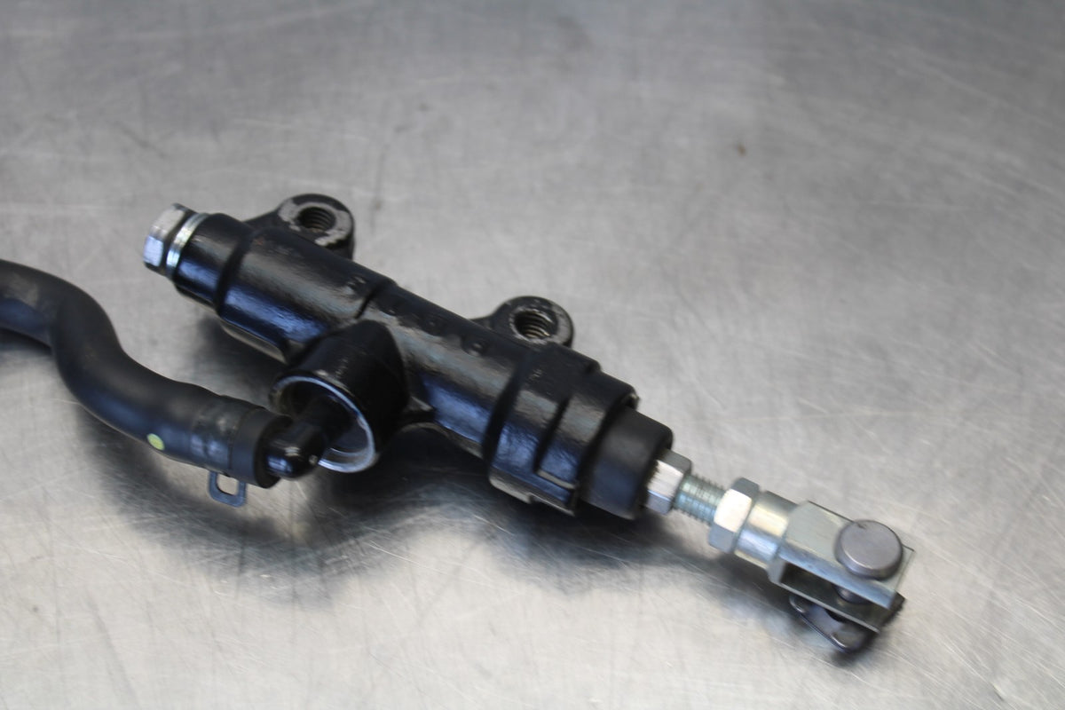 20 TRIUMPH STREET TRIPLE 765 REAR BACK BRAKE MASTER CYLINDER W RESERVOIR BB864