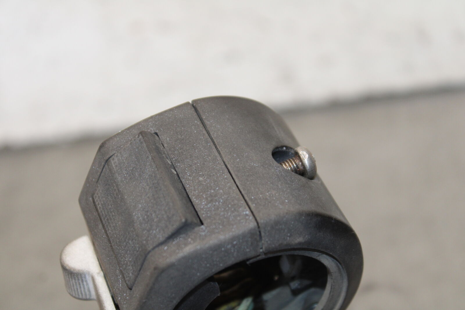 85-86 SUZUKI MADURA 1200 LEFT CLIP ON HANDLE HORN SIGNALS SWITCH SWITCHES  BB691